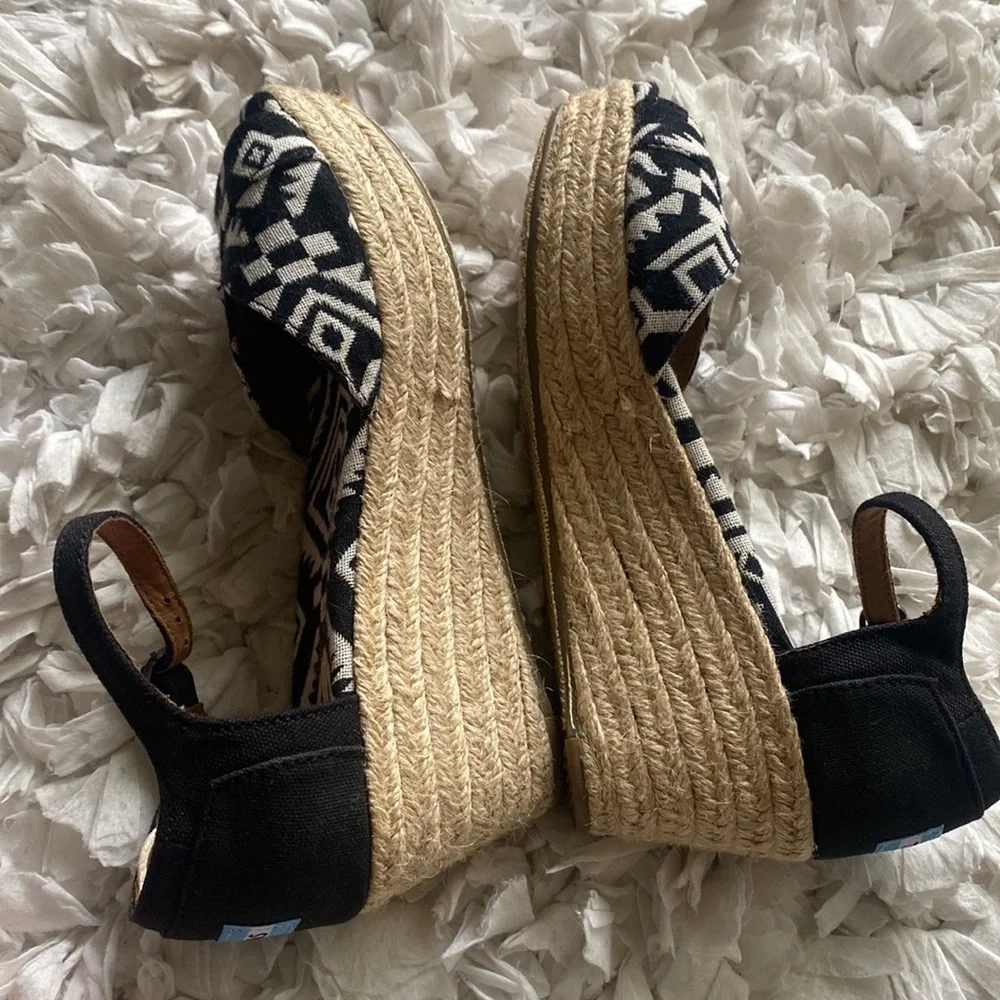 TOMS Tribal Aztec Print Espadrille Wedge Platform Sandal 6.5
